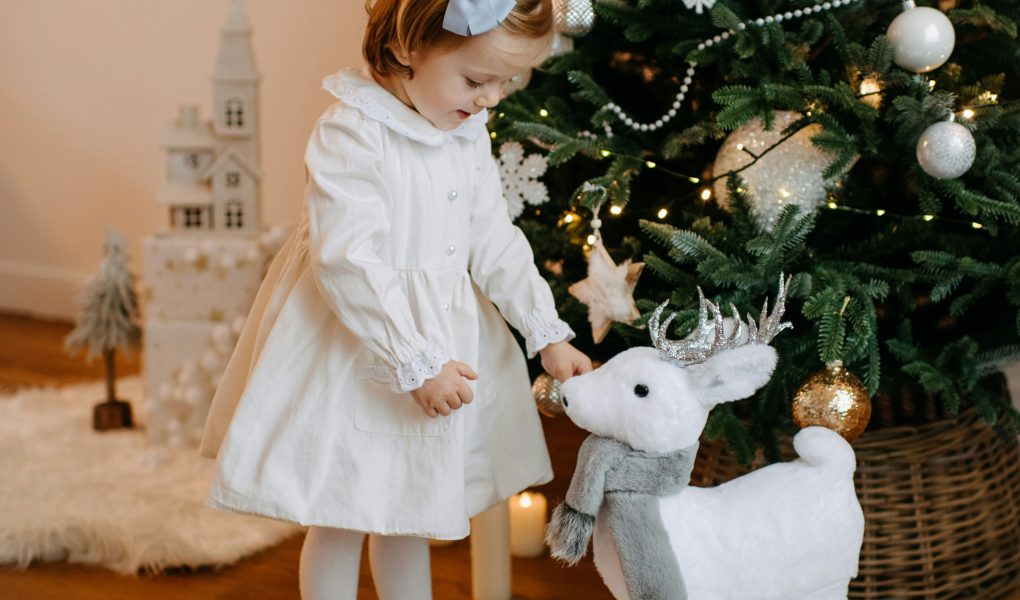 Het is de Eerste Kerst van de Baby! Manieren om het Extra Speciaal te Maken