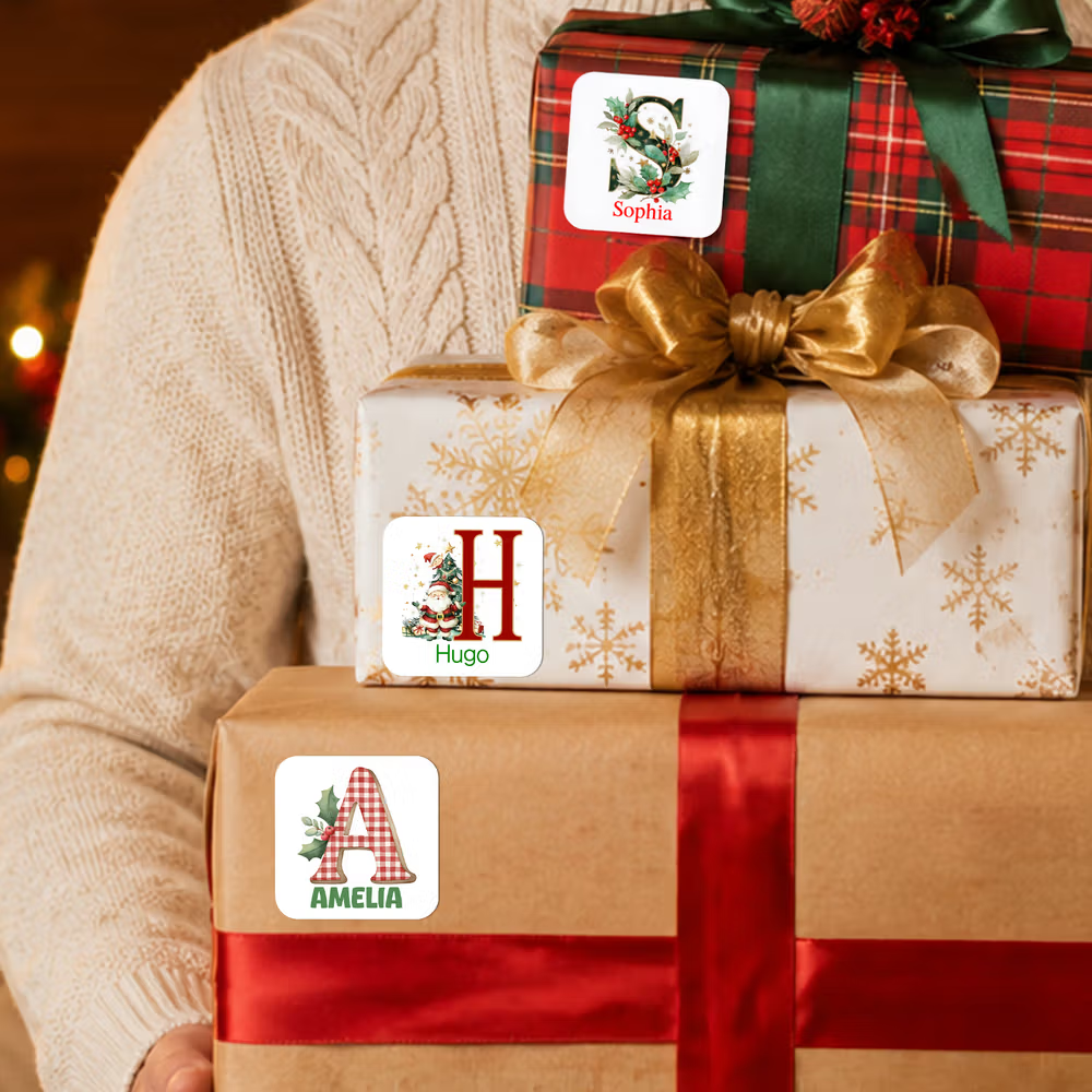 cadeaus met kerststickers